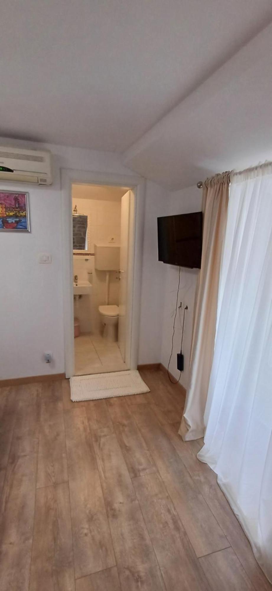 Private Apartments In Diocletians Palace สปลิท ภายนอก รูปภาพ